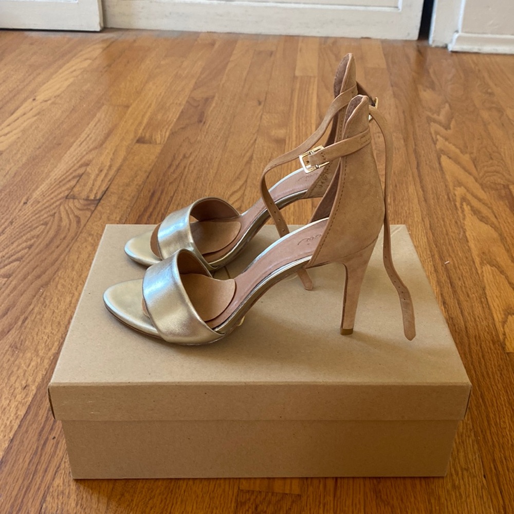 Joie gold heels